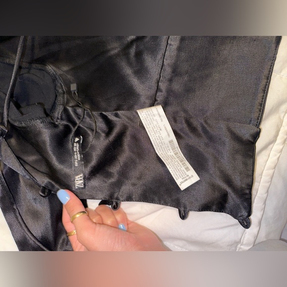 Zara Black Top Tie In The Back - Picture 3 of 3